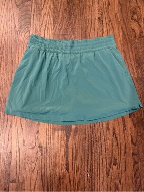 Athleta Teal/Green Active Mini Skirt with Elastic Waistband
